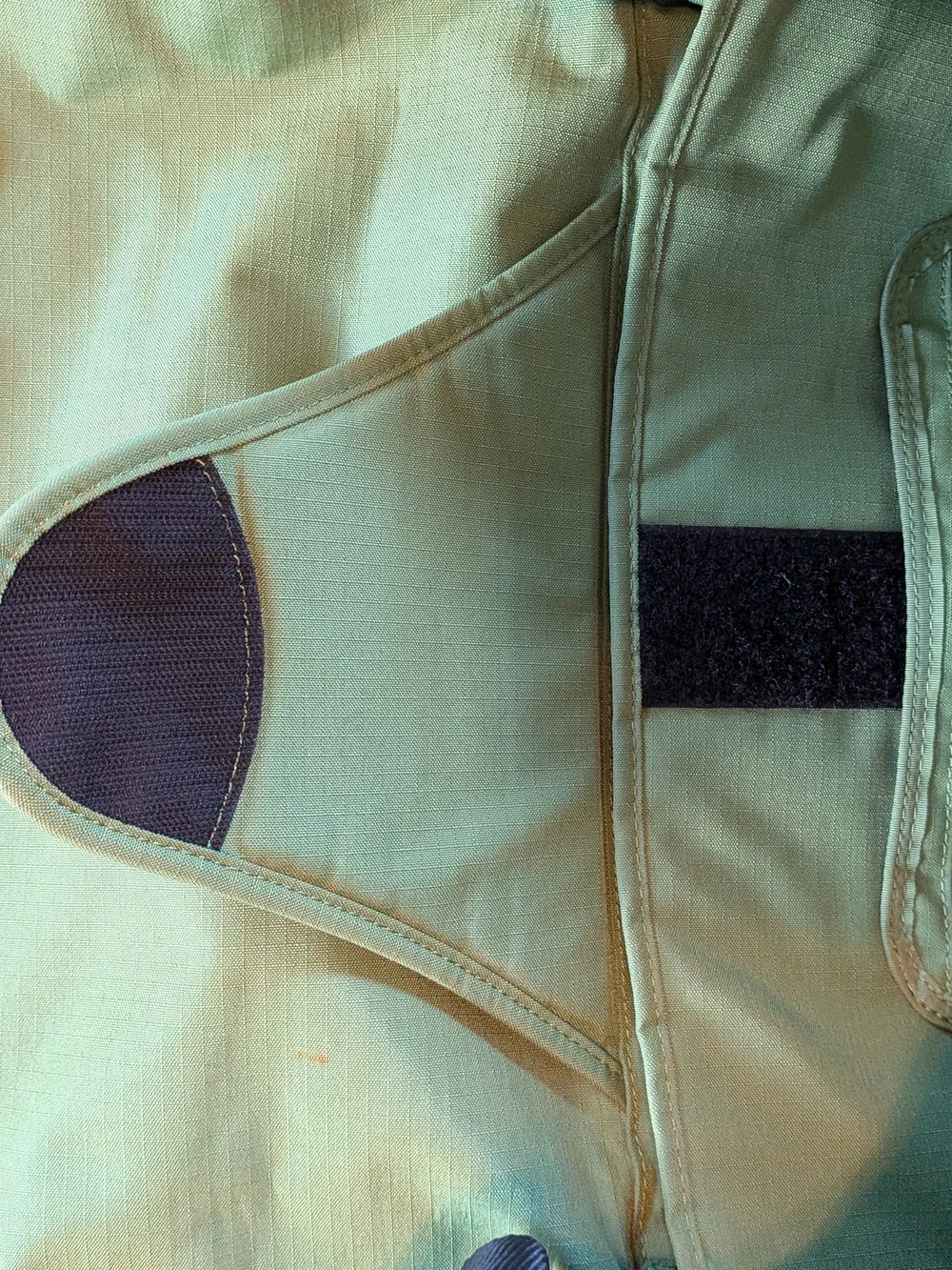 Black Crumpler Messenger Bag - Everyday Commuter